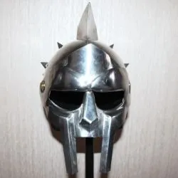 Шлем римского гладиатора 0