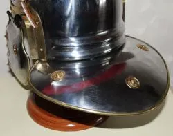 Шлем римского центуриона с красным гребнем 5