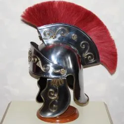 Шлем римского преторианца с красным гребнем 3